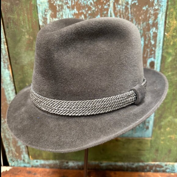 Vintage Dobbs Gray Wool Velour Fedora Hat 7 1/4 - Picture 1 of 9